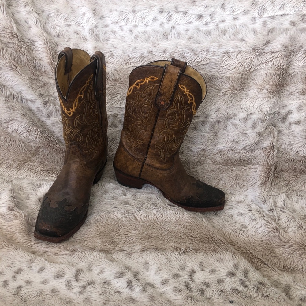 Tony Lama cowgirl boots